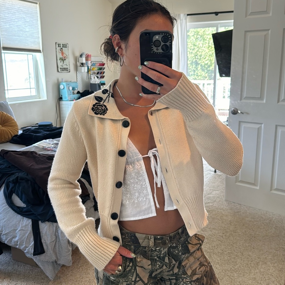 Lisa says Gah knit rose cardigan XS/S